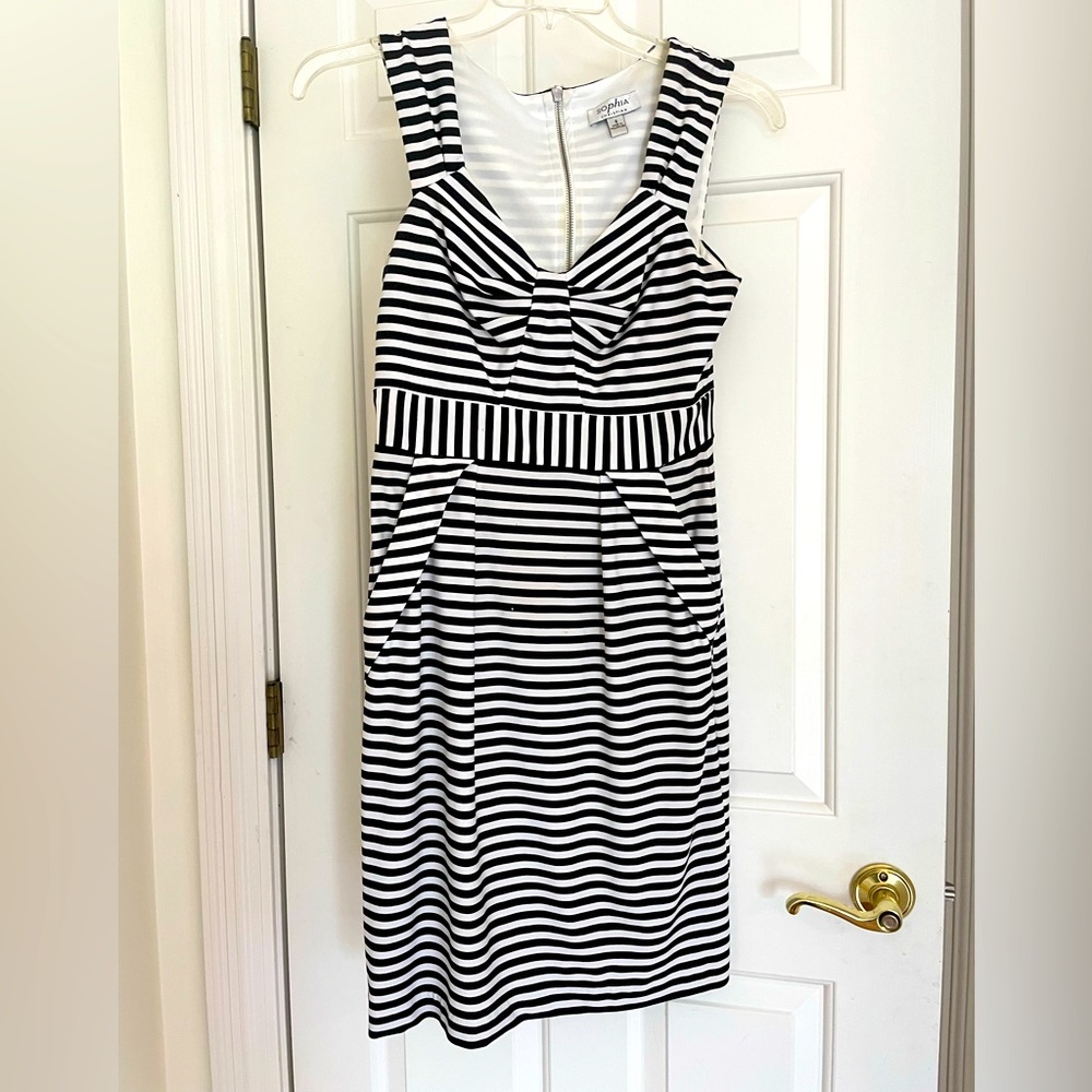 Spring and Summer Dress Black and White Stripes with Stretch for comfort! Size 6
